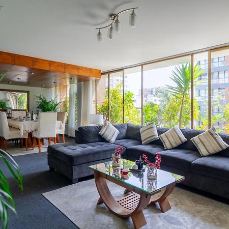 Departamento En San Isidro, Limaアパートメント エクステリア 写真