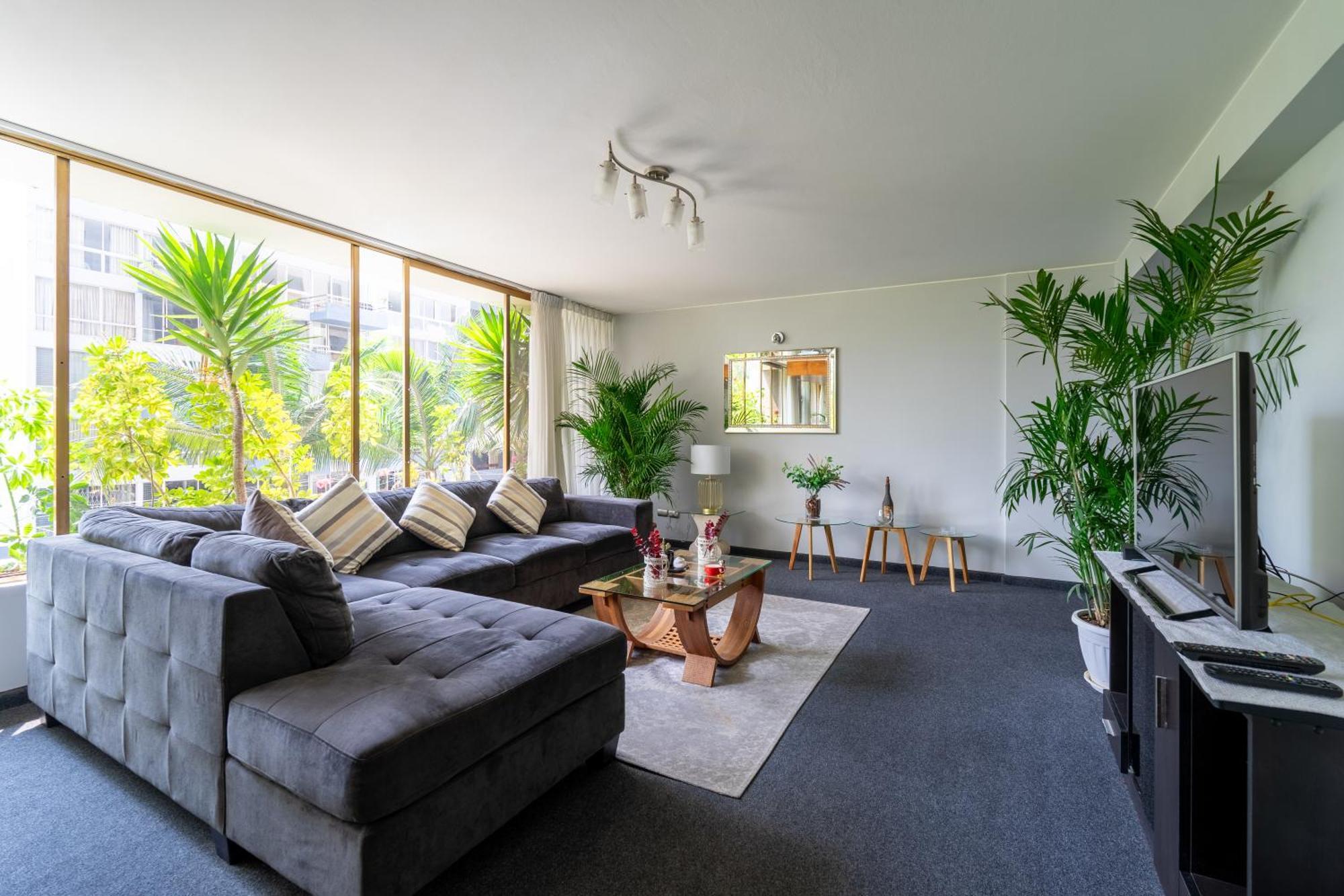 Departamento En San Isidro, Limaアパートメント エクステリア 写真