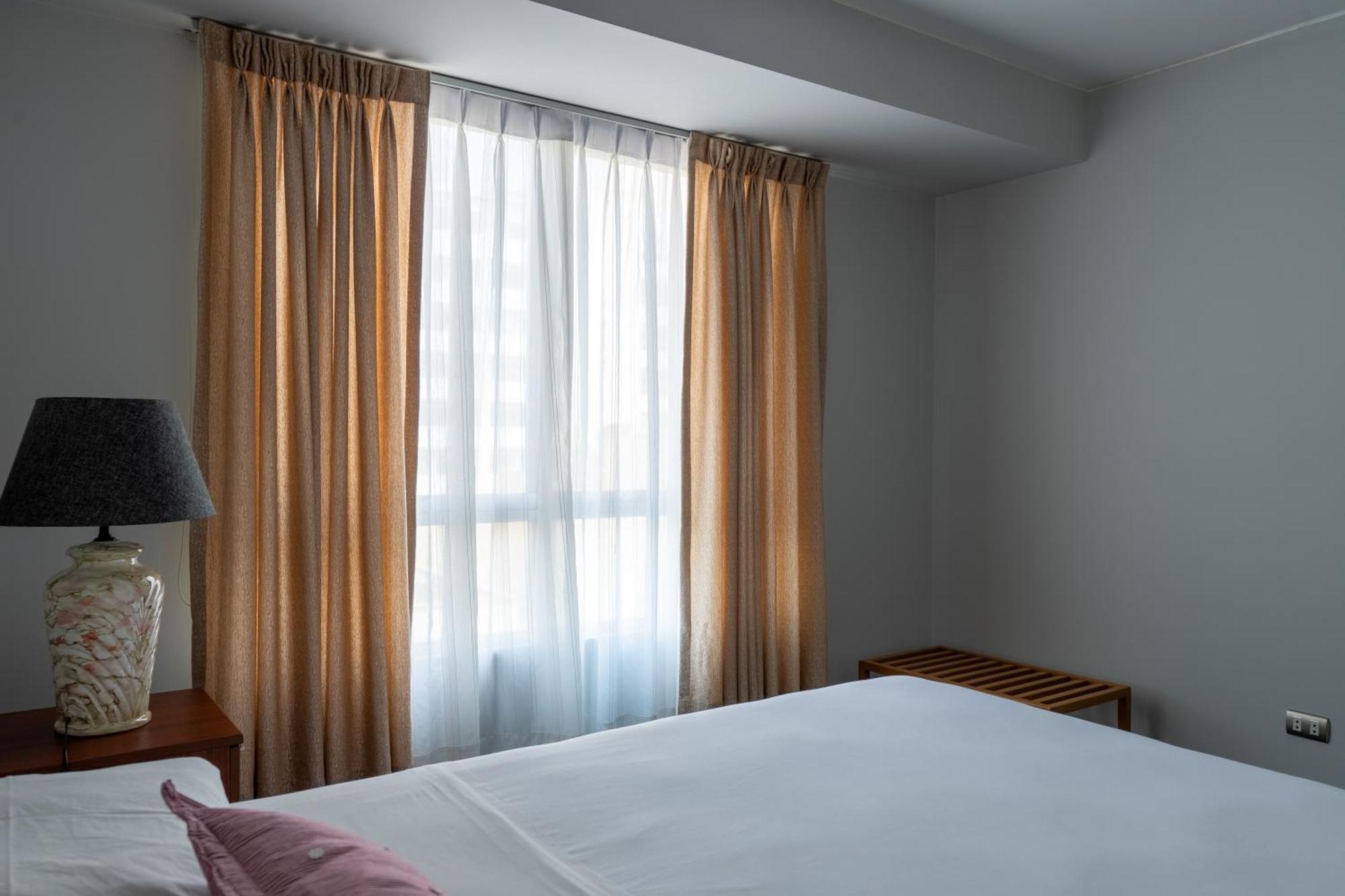 Departamento En San Isidro, Limaアパートメント エクステリア 写真