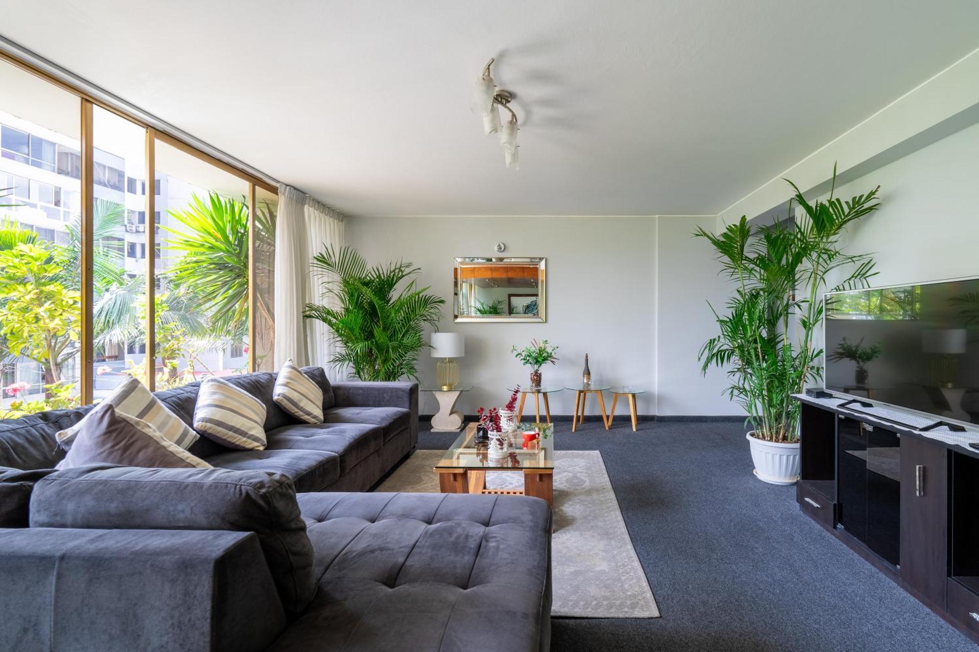 Departamento En San Isidro, Limaアパートメント エクステリア 写真