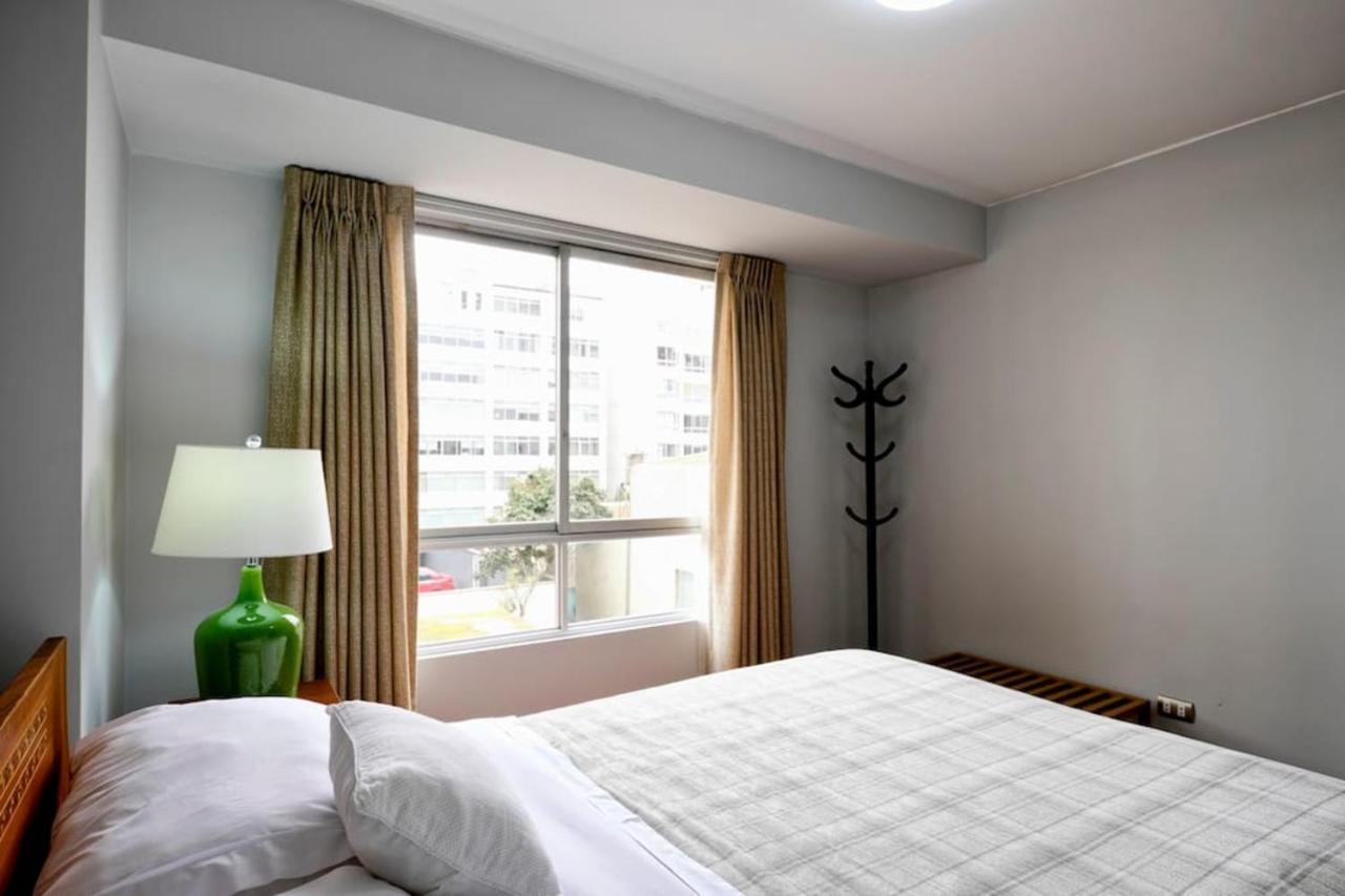 Departamento En San Isidro, Limaアパートメント エクステリア 写真