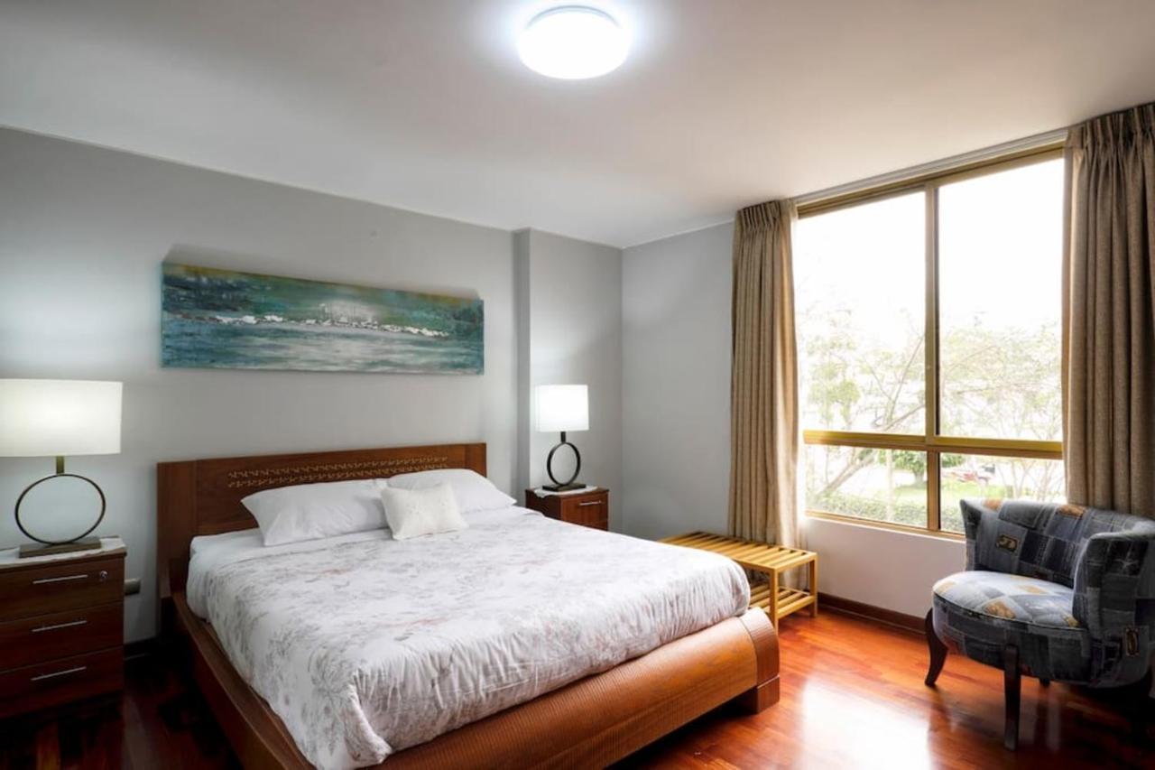 Departamento En San Isidro, Limaアパートメント エクステリア 写真